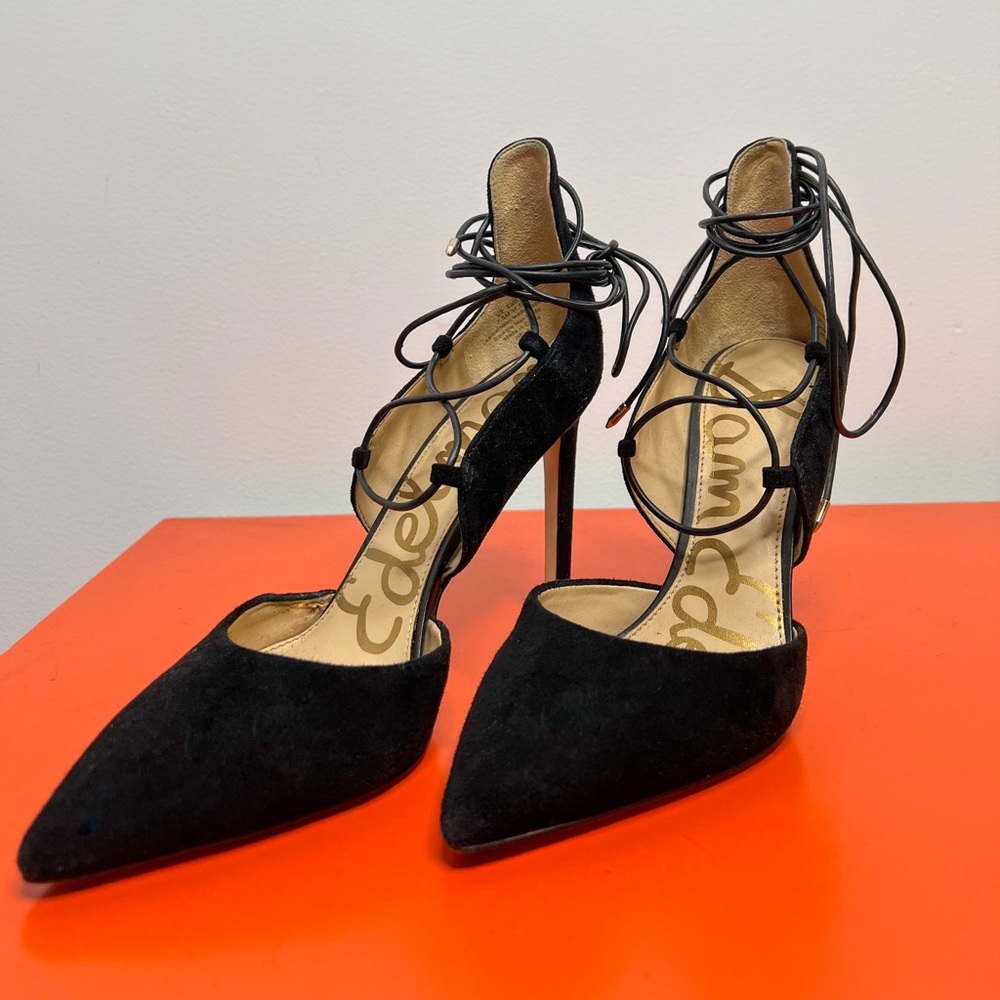 EUC SAM EDELMAN Black 100% Suede Lace Up Heels